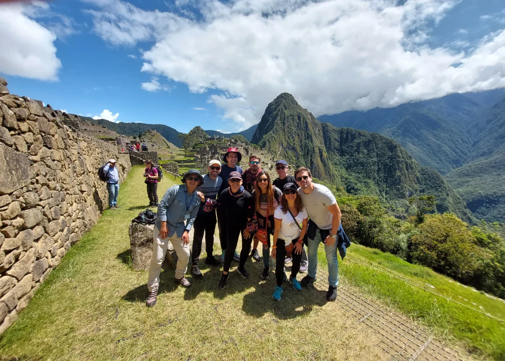 what-to-wear-in-cusco-and-machu-picchu-the-ultimate-guide