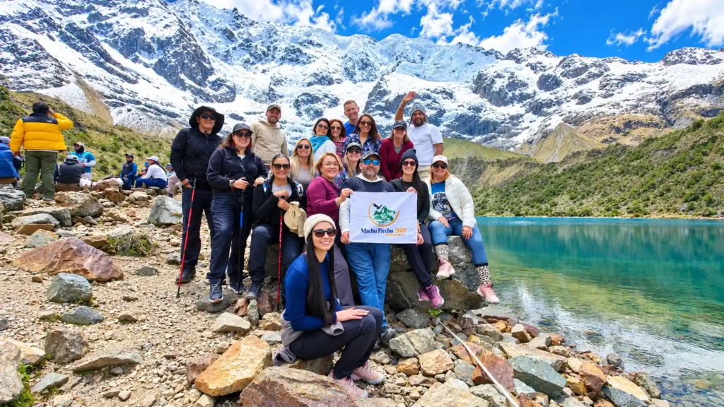 Travelers wearing warm clothes during their trip to Cusco and Machu Picchu